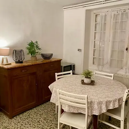 شقة Maison Spacieuse Et Paisible A *